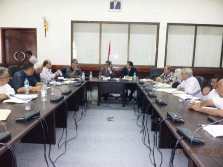 من اجتماع محلي عدن أمس